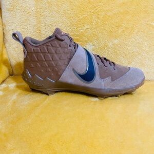 Nike  Force Zoom Trout 6  AT3464 900